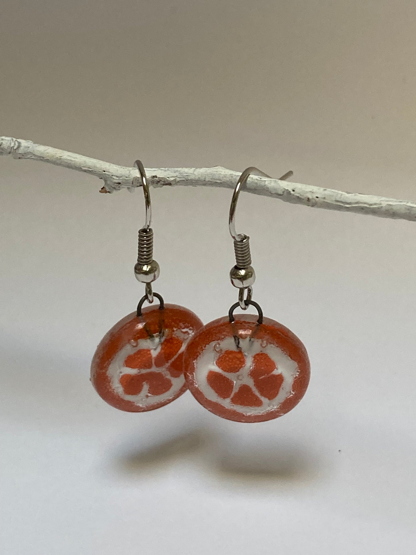 Sasha - Love Oranges!!! Orange slice round dangle Fused Glass Drop Earrings. Fun colors. Everyday earrings. Handcrafted