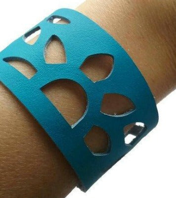 Turquoise Leather Wrist Band. Sunflowers Bracelet. Reclaimed Leather Cuff Bracelet - Handmade Recycled Glass Jewelry