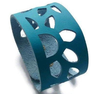 Turquoise Leather Wrist Band. Sunflowers Bracelet. Reclaimed Leather Cuff Bracelet - Handmade Recycled Glass Jewelry