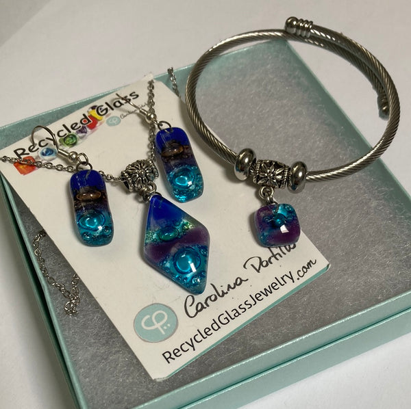 Blue Set: Pendant Earrings and expandable Bracelet