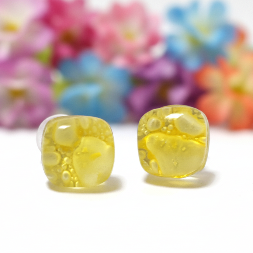 Small square post Earrings. Clear yellow color. Fused Glass Studs. Recycled Glass jewelry. Stud earrings. Bubbles