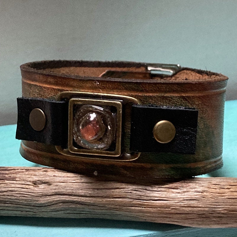 Hand dyed color leather cuff. Recycled fused glass bracelet. Hand painted natural leather. Caramel Brown and copper color