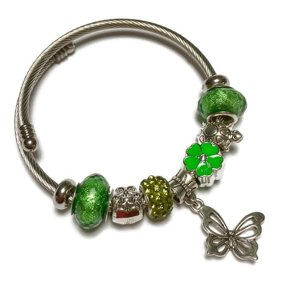 Green Butterfly Stainless Expandable Easy to put on stretch memory wire Charm Bracelet. One size fits most