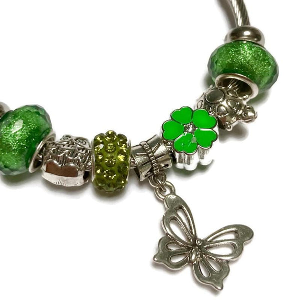 Green Butterfly Stainless Expandable Easy to put on stretch memory wire Charm Bracelet. One size fits most