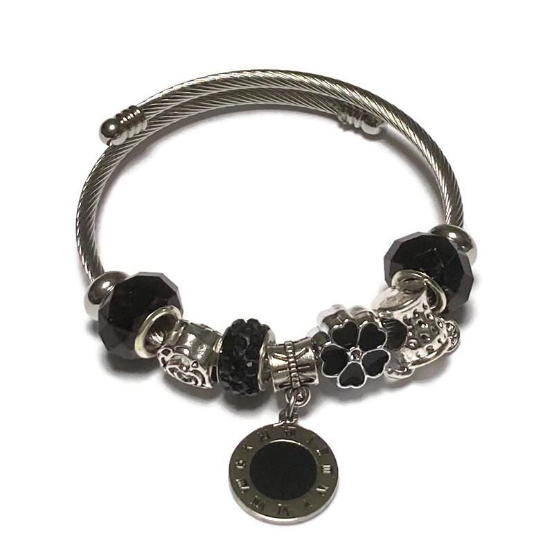 BLACK Expandable Stainless Easy to put on stretch memory wire Charm Bracelet. One size fits most