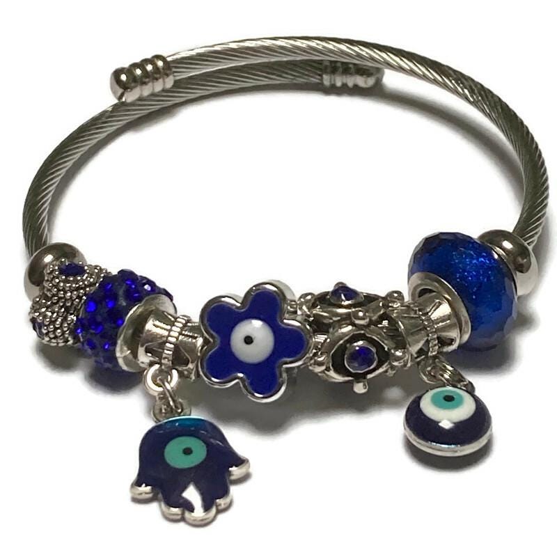 Awesome Blue Evil eye Stainless Expandable Easy to put on stretch memory wire Charm Bracelet. One size fits most