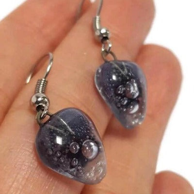 Small purple Earrings. Heart Shape Recycled glass Jewelry. Fused glass purply gray drop Earrings.