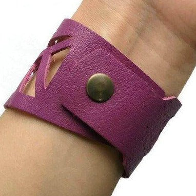 Barcelona wrist band. Leather cuff. Leather cuff bracelet. Purple. Magenta - Handmade Recycled Glass Jewelry 