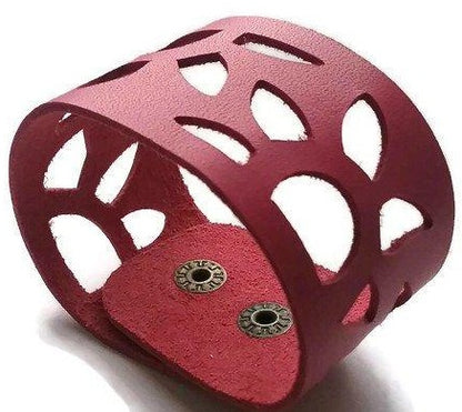 Pink Sunflower Wrist Band. Reclaimed Fucsia  Leather Cuff Bracelet - Handmade Recycled Glass Jewelry 