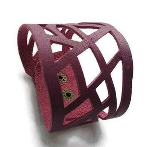 Barcelona wrist band. Leather cuff. Leather cuff bracelet. Purple. Magenta - Handmade Recycled Glass Jewelry 