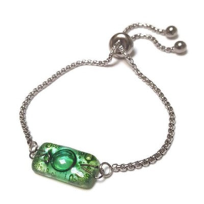 Green Stainless Steel Box Chain Slider Bracelet. Minimalist, Dainty, Pull Tie bracelet. Adjustable slider bracelet with recycled glass charm