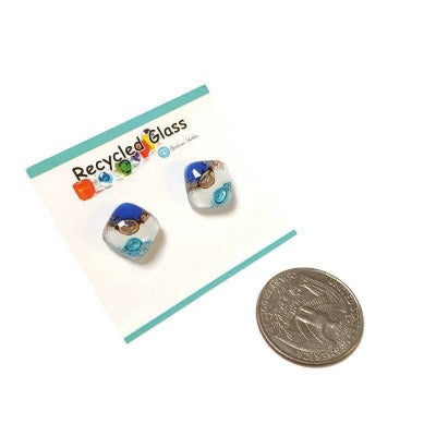 Post Earrings. Recycled glass Earrings. Blue, white,  brown e and turquoise Earrings Studs. Fused Glass jewelry. Small earrings